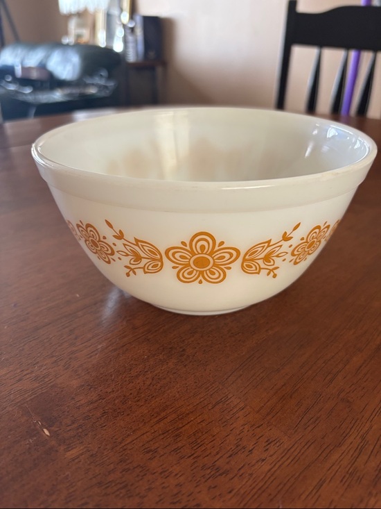 Pyrex Other - Vintage Pyrex Mixing Bowl - Butterfly Gold   48oz | Collector Piece